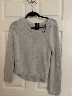Light Gray Women’s Knit Sweater - Casual Crewneck